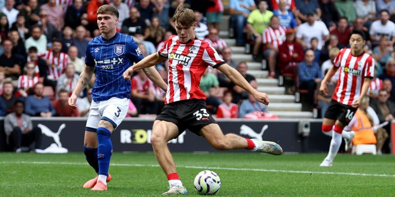 Phong độ hiện tại của hai đội Southampton vs Ipswich